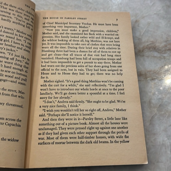 Vintage Book 1953 The Ark by Margot Benary-Isbert - Picture 10 of 13